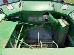 1997 John Deere 9500 Combine