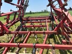 Case IH 4600 Field Cultivator