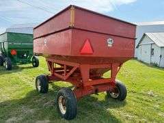 J&M 250 Gravity Wagon