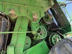 1997 John Deere 9500 Combine