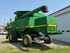 1997 John Deere 9500 Combine