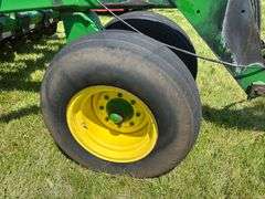 John Deere 750 Grain Drill