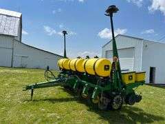 John Deere 1750 Conservation Planter