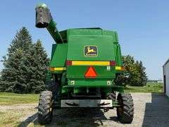 1997 John Deere 9500 Combine