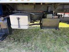 2001 Frieghtliner FL70 Grain Truck