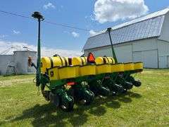 John Deere 1750 Conservation Planter