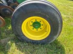 John Deere 750 Grain Drill