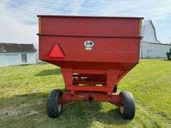 J&M 250 Gravity Wagon