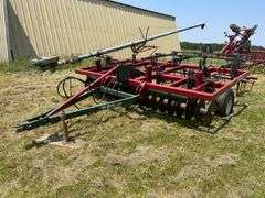 Brillion 9 Shank Chisel Plow