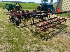 Brillion 9 Shank Chisel Plow