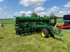 John Deere 750 Grain Drill