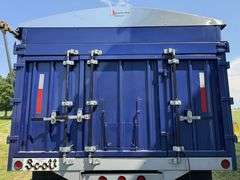2001 Frieghtliner FL70 Grain Truck