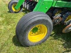 John Deere 750 Grain Drill