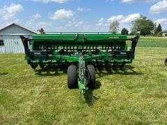 John Deere 750 Grain Drill