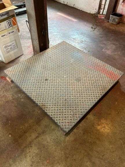 Platform Scale 4’x4’