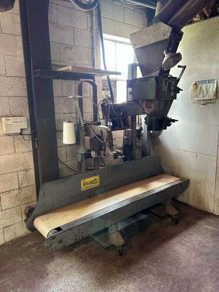 Whizzer Bag Sewing Machine