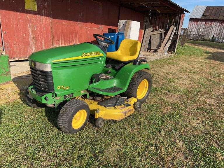 John Deere GT235 48 inch mower