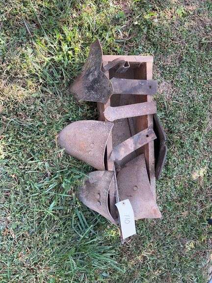 Cultivator shovels