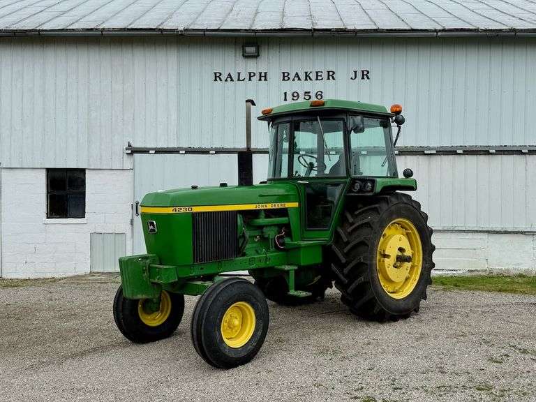 1973 John Deere 4230 